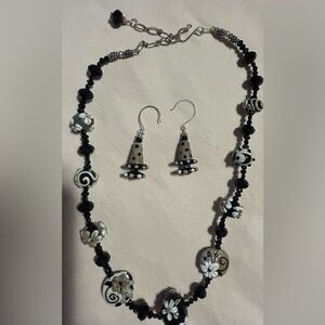 Black and White Beaded Necklace and Earring Set